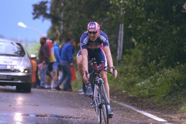 Giro2001-st15-07