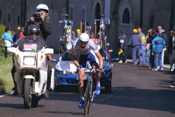 Giro2001-st15-25