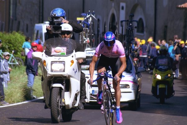 Giro2001-st15-27