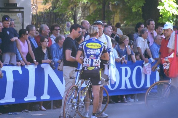 Giro2001-st16-02