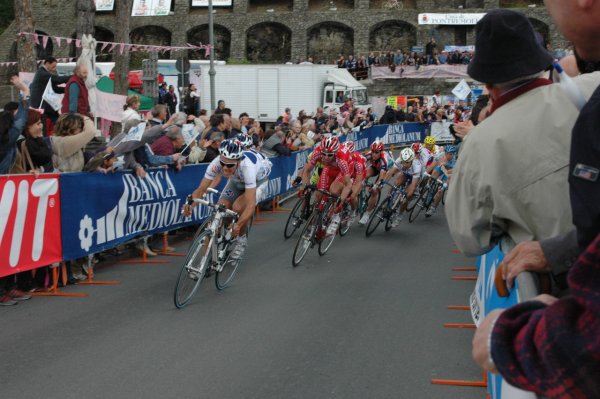 Giro2004-st02-02