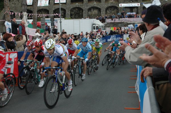 Giro2004-st02-03