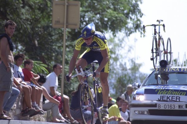 Vuelta2000-st09-05