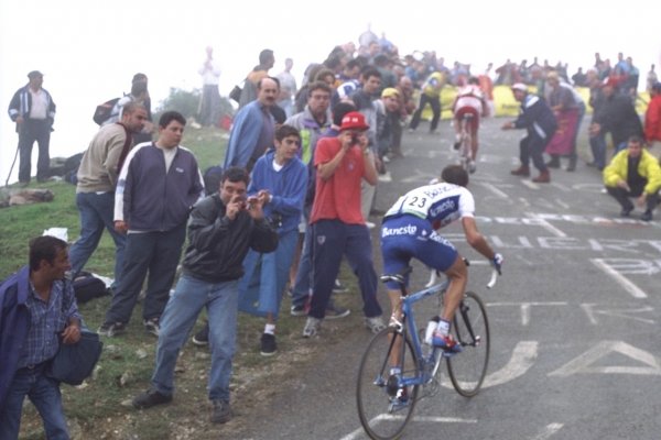 Vuelta2000-st16-04