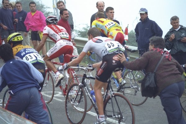 Vuelta2000-st16-16